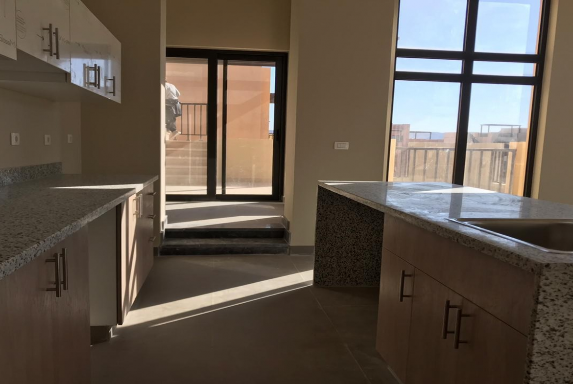 EL Gouna 2 Bedrooms Apartment for sale in tawila El Gouna with Private Roof