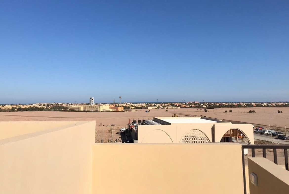 EL Gouna 2 Bedrooms Apartment for sale in tawila El Gouna with Private Roof