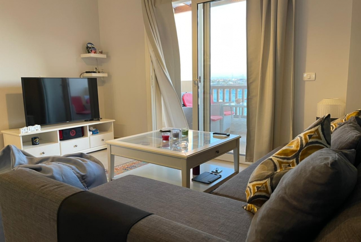 El Gouna One Bedroom Apartment for sale in Water Side Condos El Gouna with private Roof