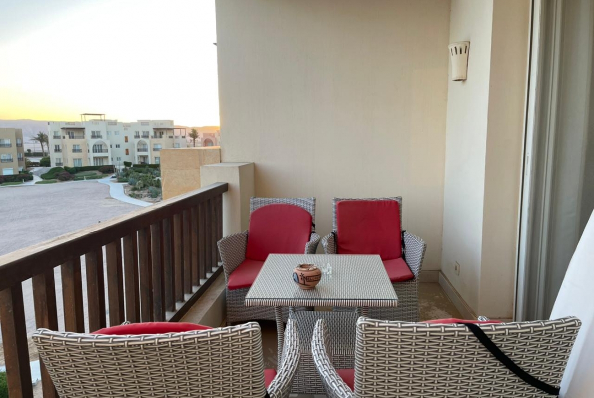 El Gouna One Bedroom Apartment for sale in Water Side Condos El Gouna with private Roof