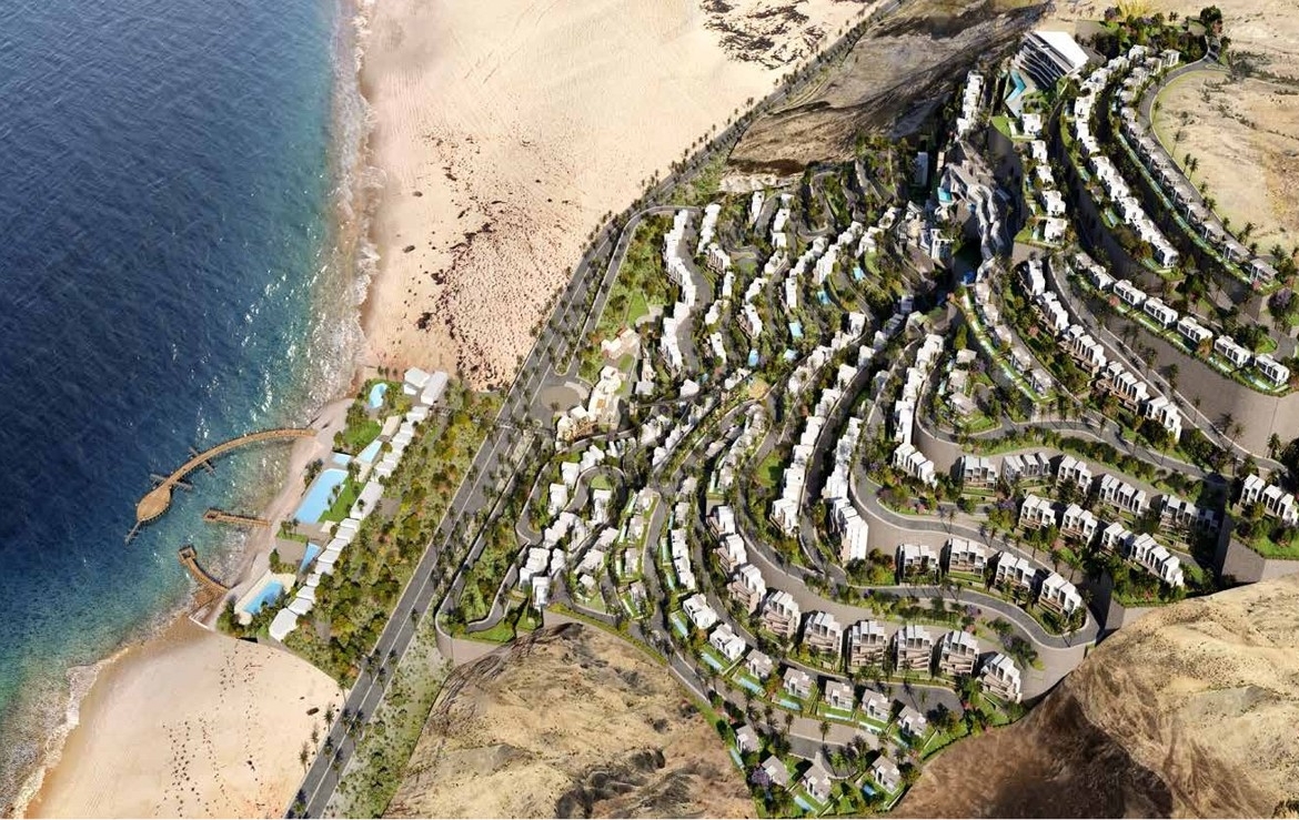 2 Bedrooms chalet with terrace For Sale in Baymount New Galala City