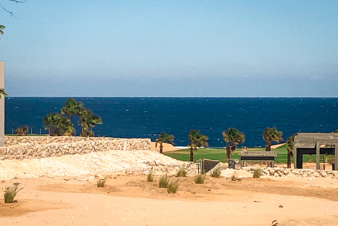 For Sale Twin Patio villa Wadi Jebal Soma Bay 3 bedrooms one Floor Sea view in Soma Bay