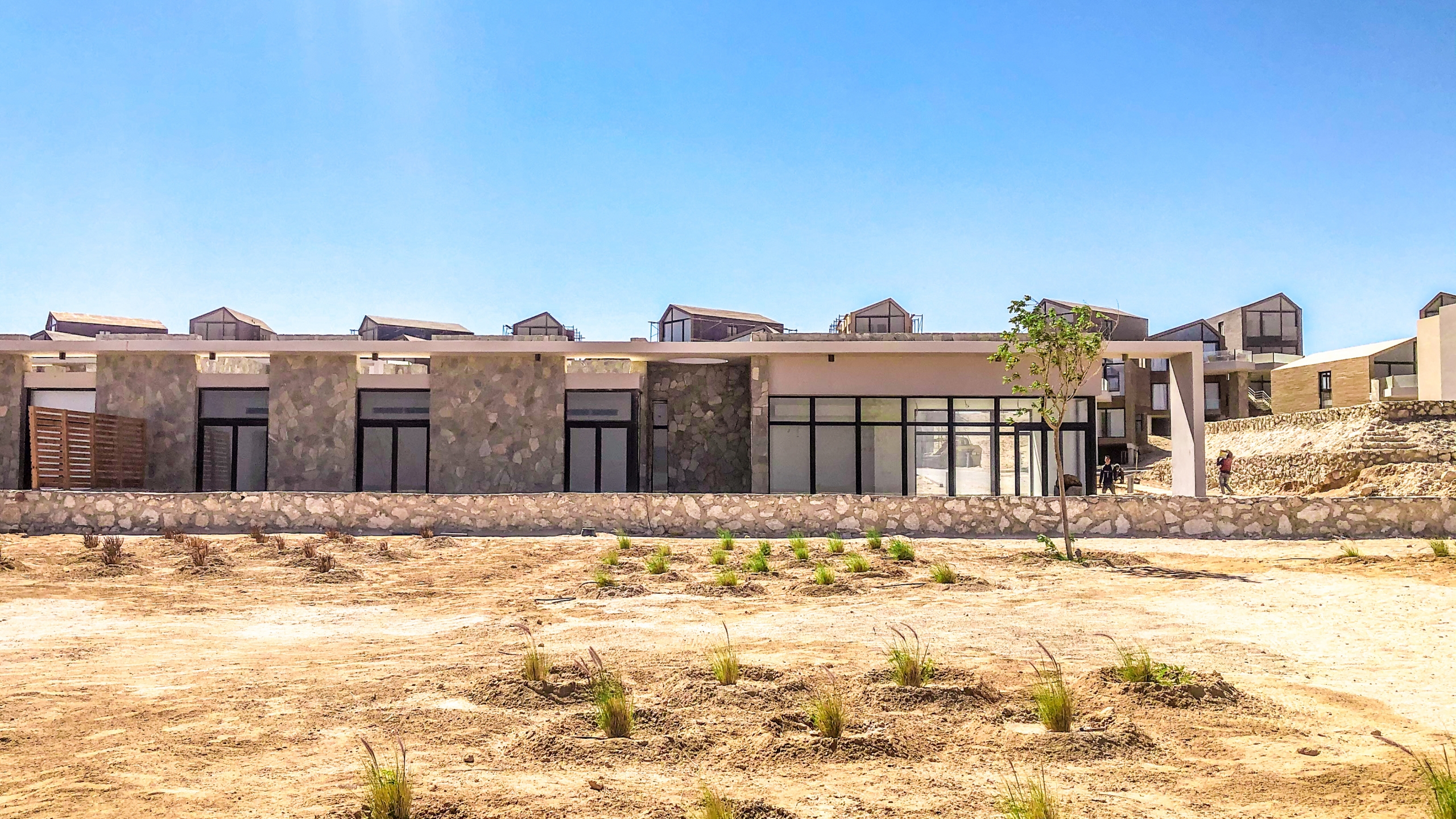For Sale Twin Patio villa Wadi Jebal Soma Bay 3 bedrooms one Floor Sea view in Soma Bay