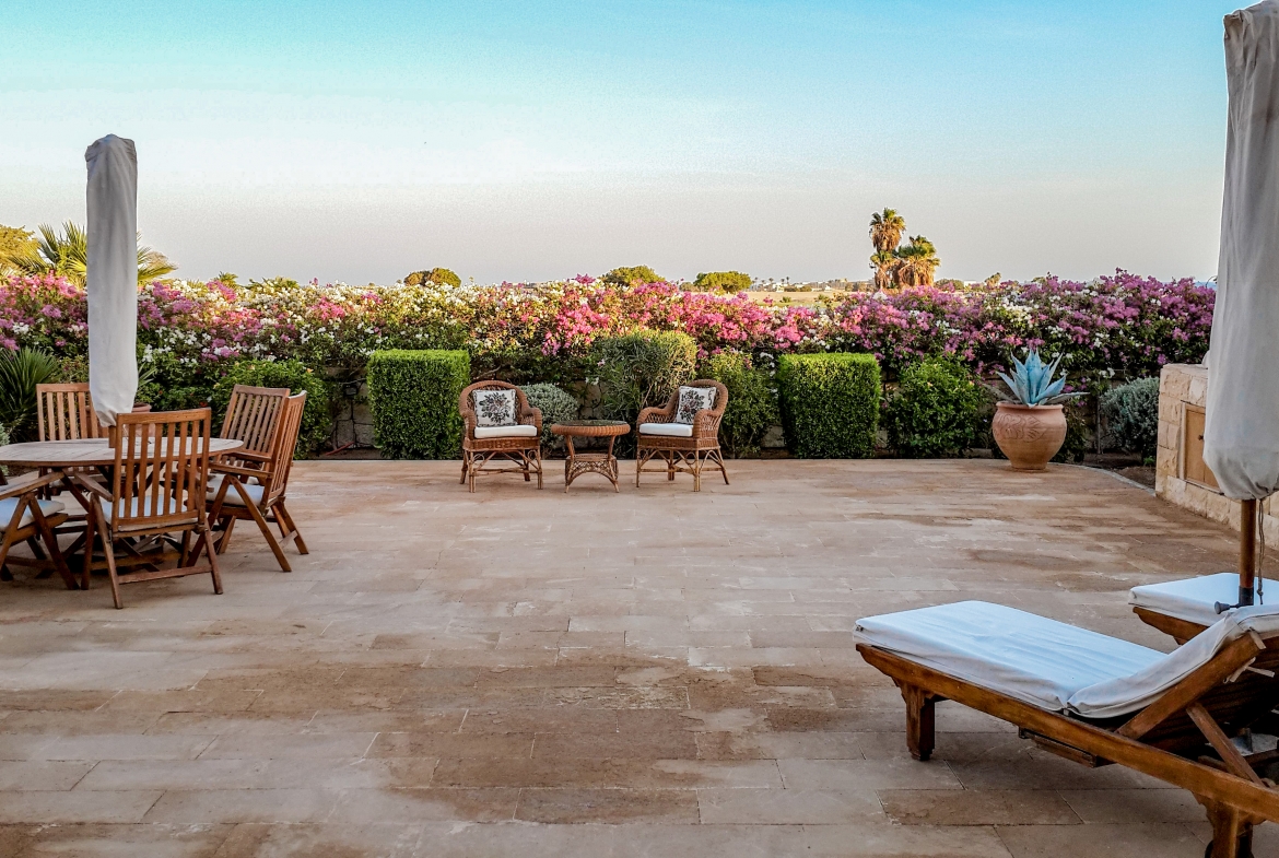 For Sale in Golf town by Soma Bay 1 Bedroom Apartment Ground Floor in Soma Bay Golf and Sea View