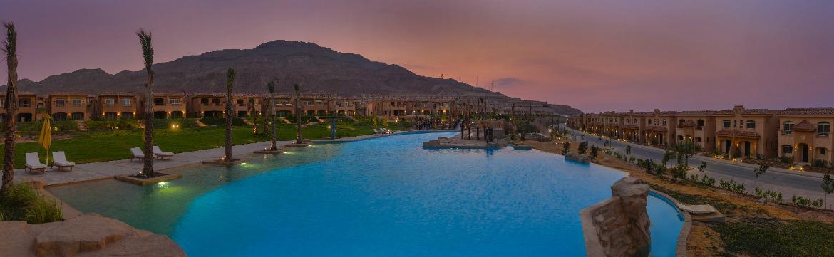 3 bedroom Chalet Sea View in Telal el Sokhna For Sale