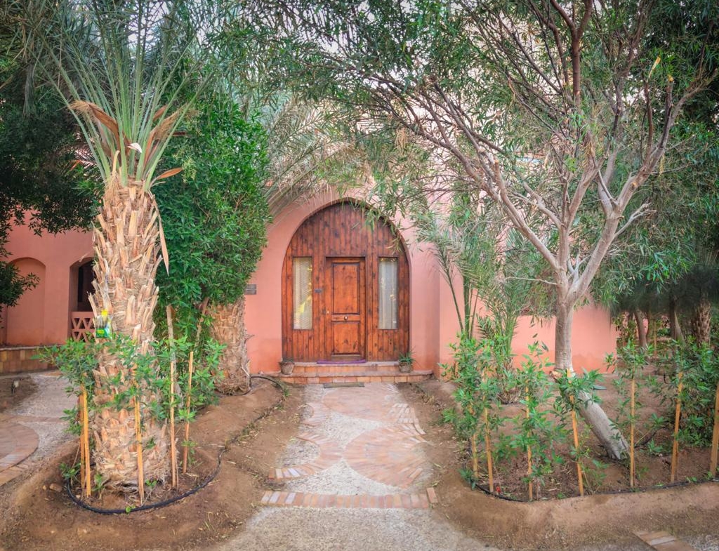 Italian Compound El Gouna For Sale Two Bedrooms Apartment Ground Floor in El Gouna