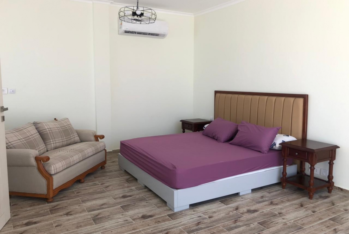 A marvelous penthouse 4 bedroom+plunge pool for rent in seashell north coast