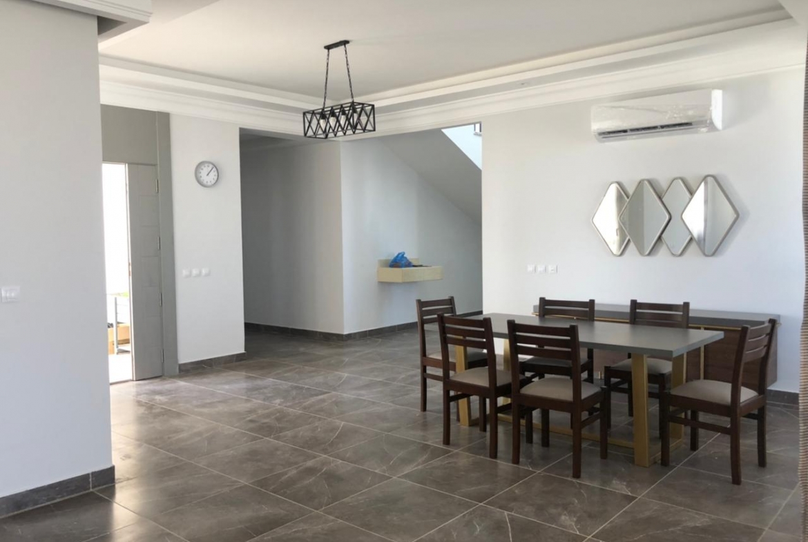 A marvelous penthouse 4 bedroom+plunge pool for rent in seashell north coast