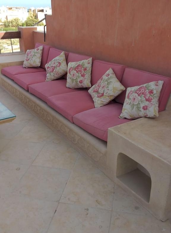 4 bedrooms penthouse For Rent  in Ein bay El Sokhna