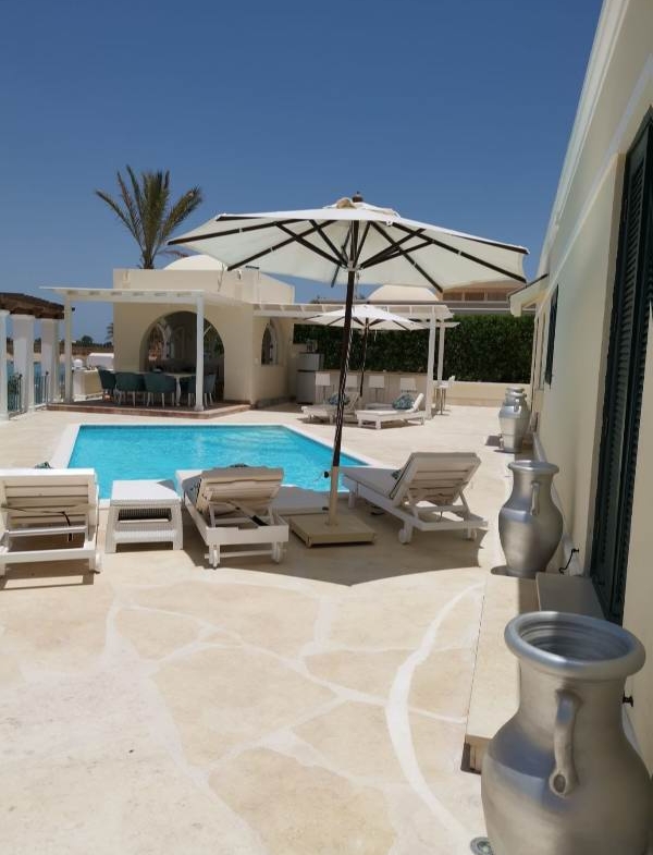 Hill Villas Standalone Villa 5 Master Bedrooms For Sale in El Gouna