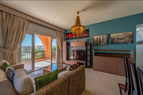 Studio for sale in Gouna,The residential real estate in ElGouna varies between a villa, an apartment, a twin house, and a duplex apartment, all of which are names of properties for residential purposes, but they differ only in their internal divisions, everything is in one place.