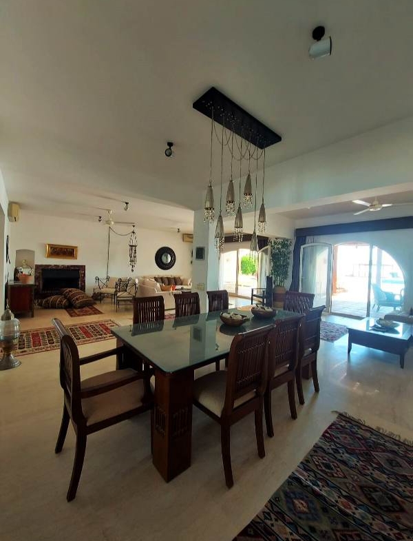 Sea Front Stand Alone Villa For Sale in White Villas El Gouna