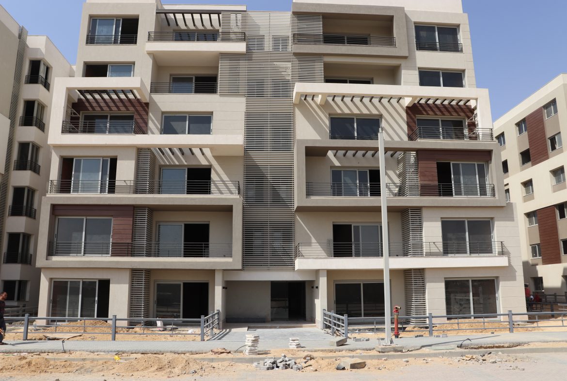 For Sale Apartment with Garden in Palm Hills New Cairo