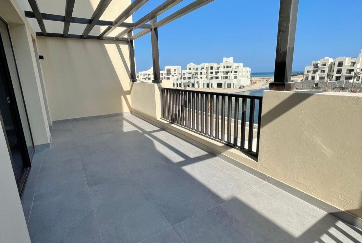 Four Bedrooms Apartment For Sale in Fanadir Marina El Gouna