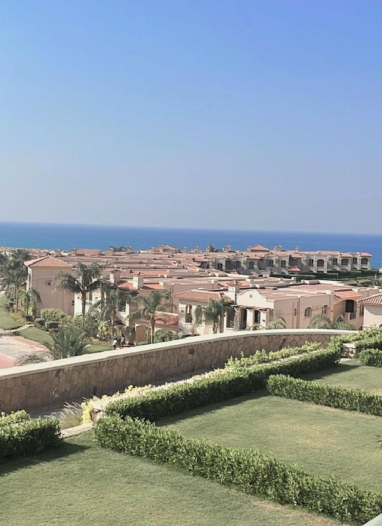 4 Bedrooms Penthouse for sale in La Vista Topaz, Ain El Sokhna