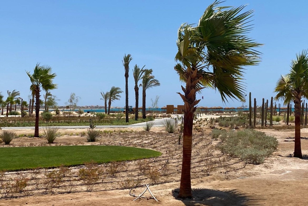 For Sale: Luxurious 2-Bedroom Standalone Chalet with Pool View in Mesca 4, Soma Bay
