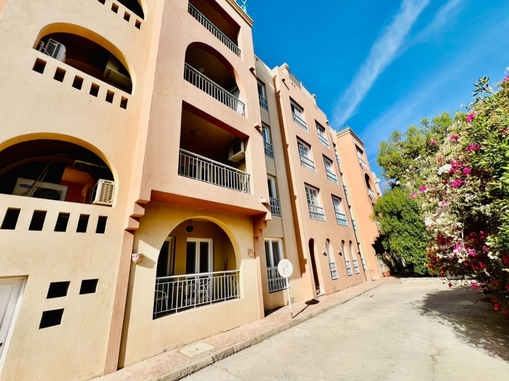 Ground Floor 1-Bedroom Apartment For Sale in Ab..., El Gouna