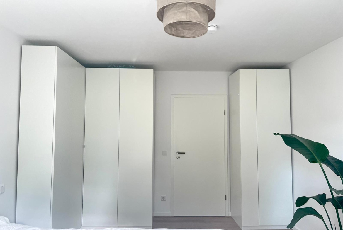 Mietwohnung Neuried, Wohnung mieten München, 3-Zimmer-Wohnung Neuried, Neubauwohnung München, modernisierte Wohnung München, Wohnung mit Balkon München, barrierefreie Wohnung München, Mietwohnung mit Einbauküche München, Wohnung Nähe U3 Fürstenried-West, sanierte Wohnung München, familienfreundliche Wohnung München, ruhige Wohnlage München, Wohnung mit Loggia München, hochwertige Mietwohnung München, Eigentumswohnung zur Miete Neuried, Wohnung in Neuried München mieten
