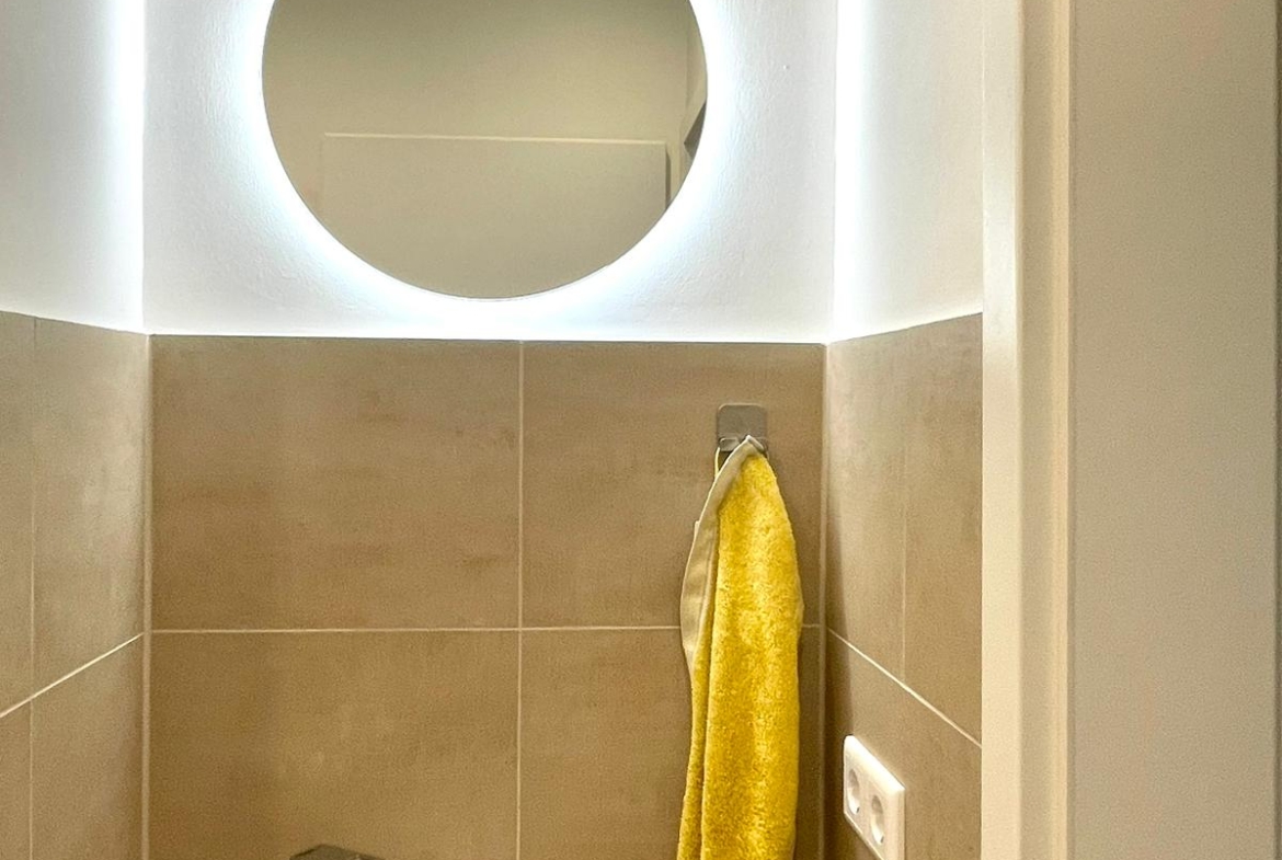 Mietwohnung Neuried, Wohnung mieten München, 3-Zimmer-Wohnung Neuried, Neubauwohnung München, modernisierte Wohnung München, Wohnung mit Balkon München, barrierefreie Wohnung München, Mietwohnung mit Einbauküche München, Wohnung Nähe U3 Fürstenried-West, sanierte Wohnung München, familienfreundliche Wohnung München, ruhige Wohnlage München, Wohnung mit Loggia München, hochwertige Mietwohnung München, Eigentumswohnung zur Miete Neuried, Wohnung in Neuried München mieten