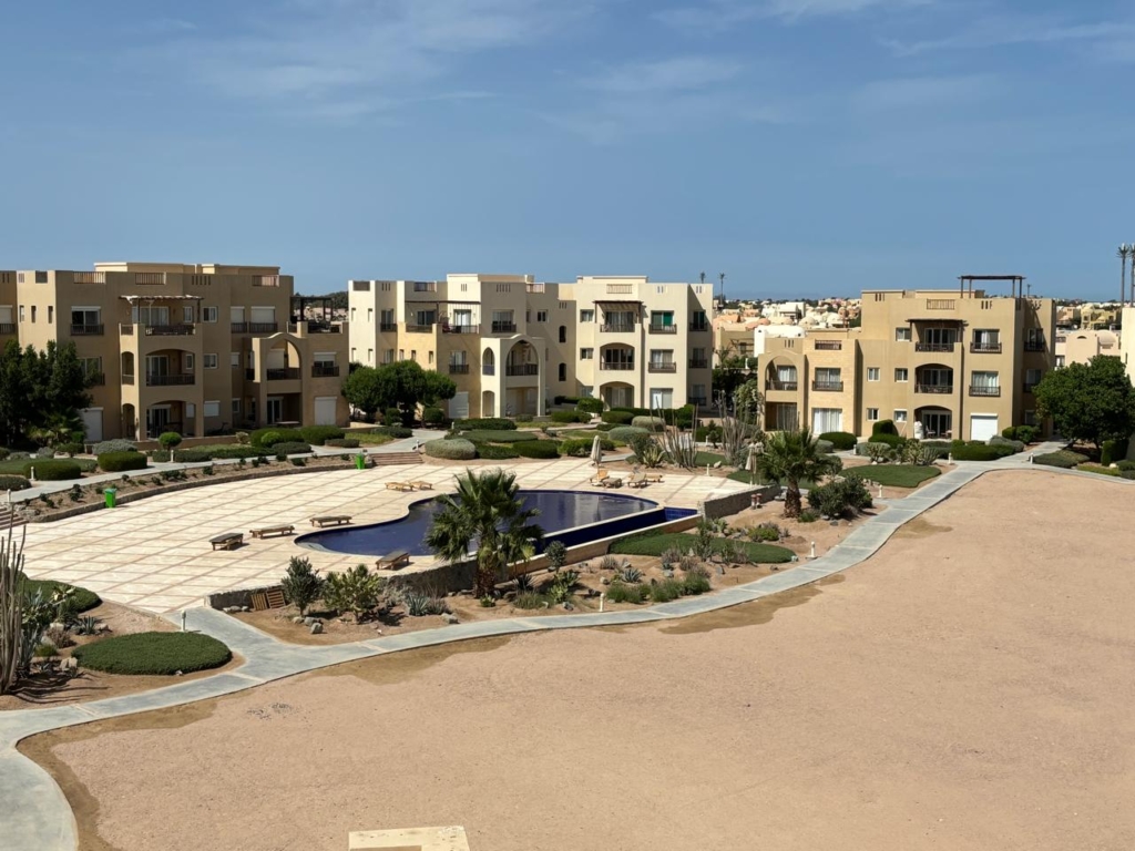 Elegant One-Bedroom Apartment in Waterside Cond..., El Gouna