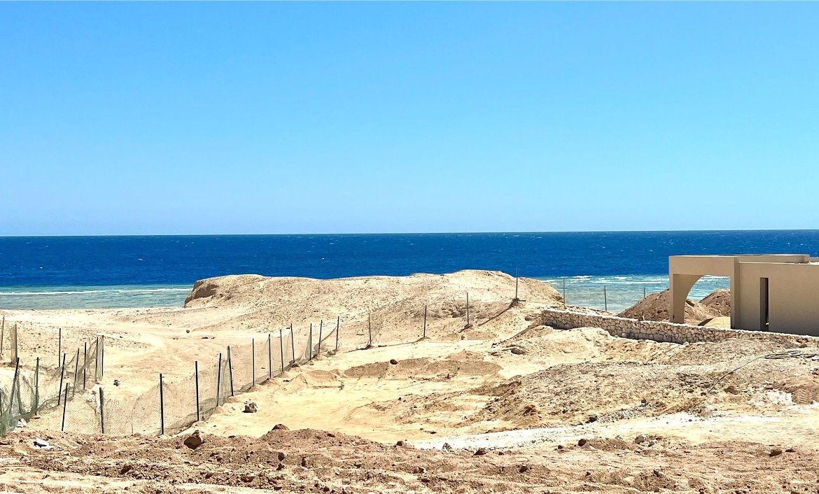 For Sale: 3-Bedroom Standalone Chalet | Sea View | Fully Finished with ACs & Water Heaters | 124 sqm BUA | 427 sqm Land | Delivery December 2025 | EGP 28,560,000 (with installments)