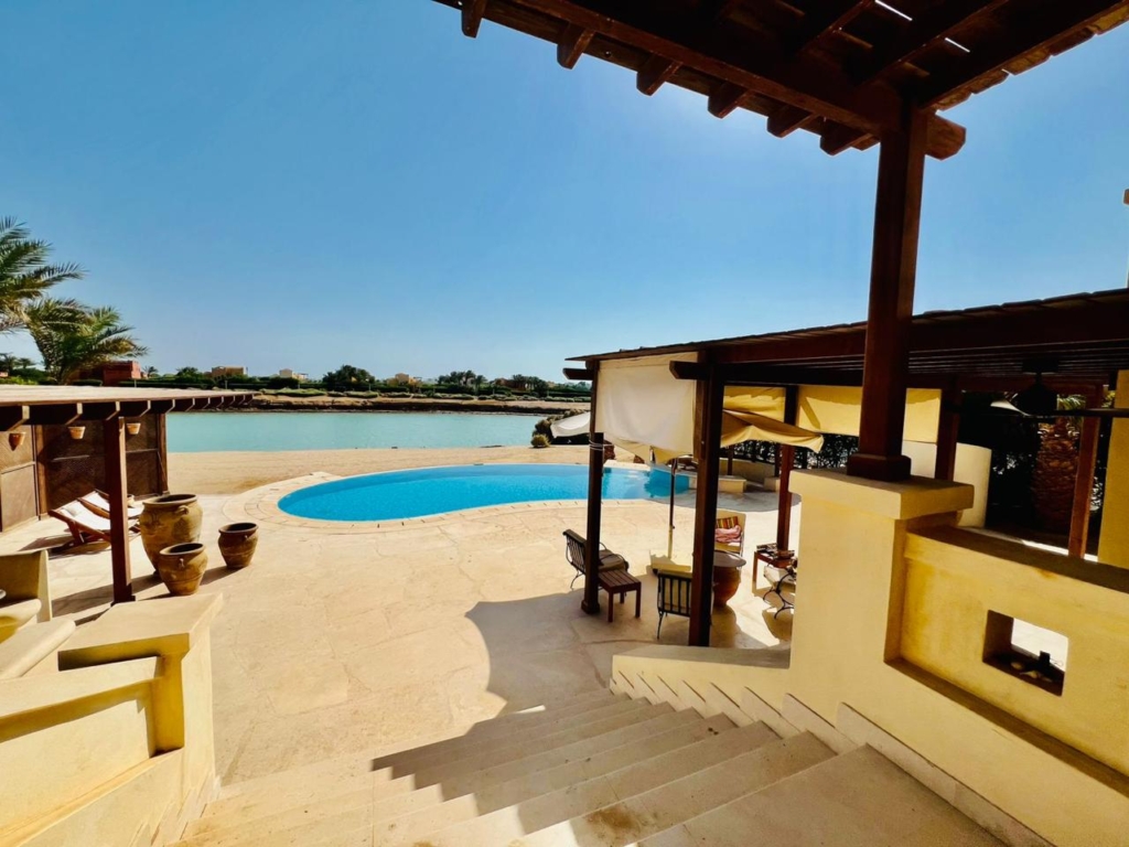 Luxury 4-Bedroom Nubian Villa with Private Pool..., El Gouna