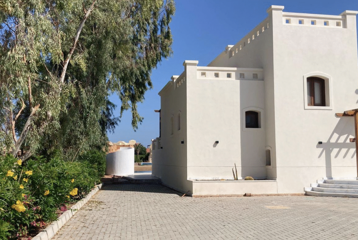 wohnung zu kaufen in el gouna apartment for sale in el gouna el gouna apartment for sale white villas for sale in el gouna el gouna immobilien el gouna properties apartment for sale in el gouna tawila townhouse for sale tawila for sale tawila el gouna for sale for sale in tuban el gouna upper nubia for sale twin villa for sale in fanadir bay el gouna hill villa for sale in el gouna red sea villa for sale in shedwan el gouna villa in el gouna for sale resale in el gouna orascom resale villa for sale waterfront Cyan El Gouna villa for sale, The Range villa, lagoon view villa Egypt, golf view villa El Gouna, 4 bedroom villa El Gouna, ready to move villa Red Sea, luxury property Egypt, investment property El Gouna.Villa El Gouna kaufen, Cyan The Range Villa, Villa mit Lagunenblick Ägypten, Golfblick-Villa El Gouna, 4-SZ-Villa Rotes Meer, bezugsfertige Villa Ägypten, Luxusimmobilie El Gouna, Investment El Gouna.El Gouna villa for sale, The Nines El Gouna, golf view villa Egypt, 4-bedroom villa Red Sea, single-story villa El Gouna, ready to move villa Egypt, luxury real estate El Gouna, investment property Red Sea.Villa El Gouna kaufen, The Nines El Gouna, Golfblick-Villa Ägypten, 4-SZ-Villa Rotes Meer, Bungalow-Villa El Gouna, bezugsfertige Villa Ägypten, Luxusimmobilie El Gouna, Investment Rotes Meer Villa El Gouna kaufen, White Villa El Gouna, Villa am Wasser Ägypten, Luxusvilla Rotes Meer, 5-SZ-Villa El Gouna, Villa mit beheiztem Pool und Steg, exklusive Immobilie El Gouna, Luxusimmobilie Ägypten, Investment Rotes Meer El Gouna villa for sale, White Villa El Gouna, lagoon front villa Egypt, luxury villa Red Sea, 5-bedroom villa El Gouna, villa with heated pool and jetty, exclusive villa Egypt, real estate El Gouna, investment property Red Sea, Ancient Sands El Gouna Wohnung kaufen, Apartment mit Poolblick Ägypten, Teilmeerblick El Gouna, Erdgeschosswohnung El Gouna, Immobilie Rotes Meer, Ferienwohnung Ägypten, Luxusapartment Ancient Sands kaufen, El Gouna Investment, Ancient Sands El Gouna for sale, 2 bedroom apartment El Gouna, pool view apartment Egypt, partial sea view El Gouna, ground floor unit El Gouna, Red Sea real estate, luxury apartment investment Egypt, Ancient Sands property for sale Fairways penthouse El Gouna, penthouse for sale Egypt, lagoon view penthouse, golf view penthouse Egypt, luxury ready penthouse El Gouna, 140 sqm penthouse Red Sea, El Gouna property for sale. Penthouse El Gouna kaufen, Golfblick Wohnung Ägypten, Lagunenblick Penthouse, Ancient Sands El Gouna villa for sale, twin villa with private pool Egypt, lagoon view villa El Gouna, luxury villa Red Sea, 3 bedroom villa El Gouna, waterfront home Egypt, investment property Red Sea, El Gouna real estate, Villa Ancient Sands El Gouna kaufen, Twin Villa Ägypten, Villa mit Pool und Lagunenblick, Luxusvilla El Gouna, Haus am Wasser Rotes Meer, 3-Schlafzimmer-Villa Ägypten, Immobilieninvestition El Gouna, standalone villa El Gouna for sale, West Golf villa for sale, luxury villa Red Sea Egypt, 3 bedroom villa El Gouna, immediate delivery villa Egypt, West Golf El Gouna property, coastal home Red Sea, El Gouna real estate investment, Villa West Golf El Gouna kaufen, freistehende Villa Ägypten, Luxusvilla Rotes Meer, Haus in El Gouna, Immobilie am Meer Ägypten, sofort bezugsfertige Villa, Investition El Gouna, West Golf Immobilien Ägypten