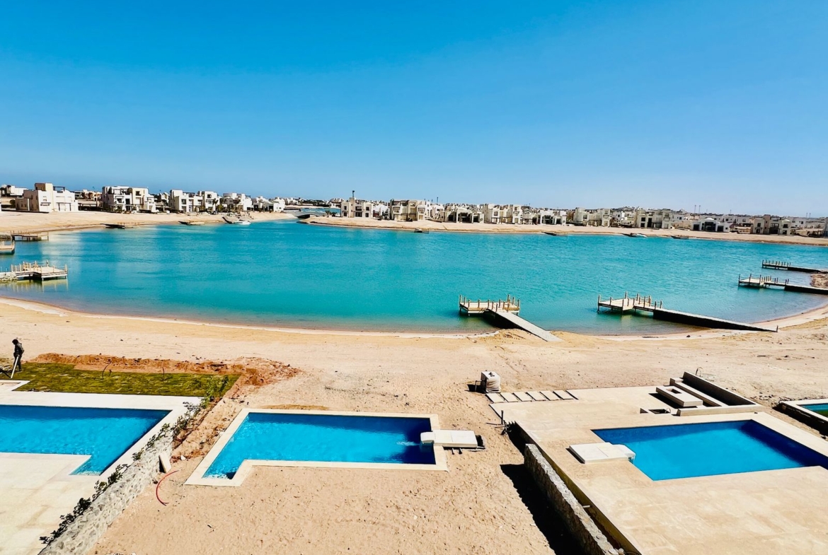 wohnung zu kaufen in el gouna apartment for sale in el gouna el gouna apartment for sale white villas for sale in el gouna el gouna immobilien el gouna properties apartment for sale in el gouna tawila townhouse for sale tawila for sale tawila el gouna for sale for sale in tuban el gouna upper nubia for sale twin villa for sale in fanadir bay el gouna hill villa for sale in el gouna red sea villa for sale in shedwan el gouna villa in el gouna for sale resale in el gouna orascom resale villa for sale waterfront Cyan El Gouna villa for sale, The Range villa, lagoon view villa Egypt, golf view villa El Gouna, 4 bedroom villa El Gouna, ready to move villa Red Sea, luxury property Egypt, investment property El Gouna.Villa El Gouna kaufen, Cyan The Range Villa, Villa mit Lagunenblick Ägypten, Golfblick-Villa El Gouna, 4-SZ-Villa Rotes Meer, bezugsfertige Villa Ägypten, Luxusimmobilie El Gouna, Investment El Gouna.El Gouna villa for sale, The Nines El Gouna, golf view villa Egypt, 4-bedroom villa Red Sea, single-story villa El Gouna, ready to move villa Egypt, luxury real estate El Gouna, investment property Red Sea.Villa El Gouna kaufen, The Nines El Gouna, Golfblick-Villa Ägypten, 4-SZ-Villa Rotes Meer, Bungalow-Villa El Gouna, bezugsfertige Villa Ägypten, Luxusimmobilie El Gouna, Investment Rotes Meer Villa El Gouna kaufen, White Villa El Gouna, Villa am Wasser Ägypten, Luxusvilla Rotes Meer, 5-SZ-Villa El Gouna, Villa mit beheiztem Pool und Steg, exklusive Immobilie El Gouna, Luxusimmobilie Ägypten, Investment Rotes Meer El Gouna villa for sale, White Villa El Gouna, lagoon front villa Egypt, luxury villa Red Sea, 5-bedroom villa El Gouna, villa with heated pool and jetty, exclusive villa Egypt, real estate El Gouna, investment property Red Sea, Ancient Sands El Gouna Wohnung kaufen, Apartment mit Poolblick Ägypten, Teilmeerblick El Gouna, Erdgeschosswohnung El Gouna, Immobilie Rotes Meer, Ferienwohnung Ägypten, Luxusapartment Ancient Sands kaufen, El Gouna Investment, Ancient Sands El Gouna for sale, 2 bedroom apartment El Gouna, pool view apartment Egypt, partial sea view El Gouna, ground floor unit El Gouna, Red Sea real estate, luxury apartment investment Egypt, Ancient Sands property for sale Fairways penthouse El Gouna, penthouse for sale Egypt, lagoon view penthouse, golf view penthouse Egypt, luxury ready penthouse El Gouna, 140 sqm penthouse Red Sea, El Gouna property for sale. Penthouse El Gouna kaufen, Golfblick Wohnung Ägypten, Lagunenblick Penthouse, Ancient Sands El Gouna villa for sale, twin villa with private pool Egypt, lagoon view villa El Gouna, luxury villa Red Sea, 3 bedroom villa El Gouna, waterfront home Egypt, investment property Red Sea, El Gouna real estate, Villa Ancient Sands El Gouna kaufen, Twin Villa Ägypten, Villa mit Pool und Lagunenblick, Luxusvilla El Gouna, Haus am Wasser Rotes Meer, 3-Schlafzimmer-Villa Ägypten, Immobilieninvestition El Gouna