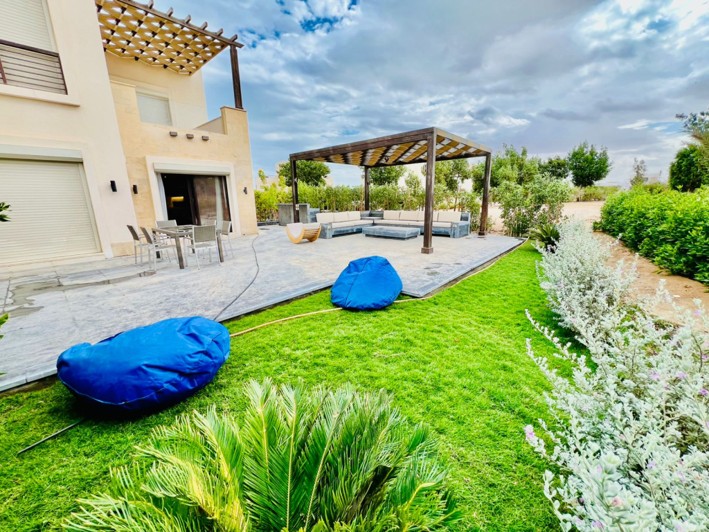 Corner 3-Bedroom Townhouse in CYAN, El Gouna, El Gouna