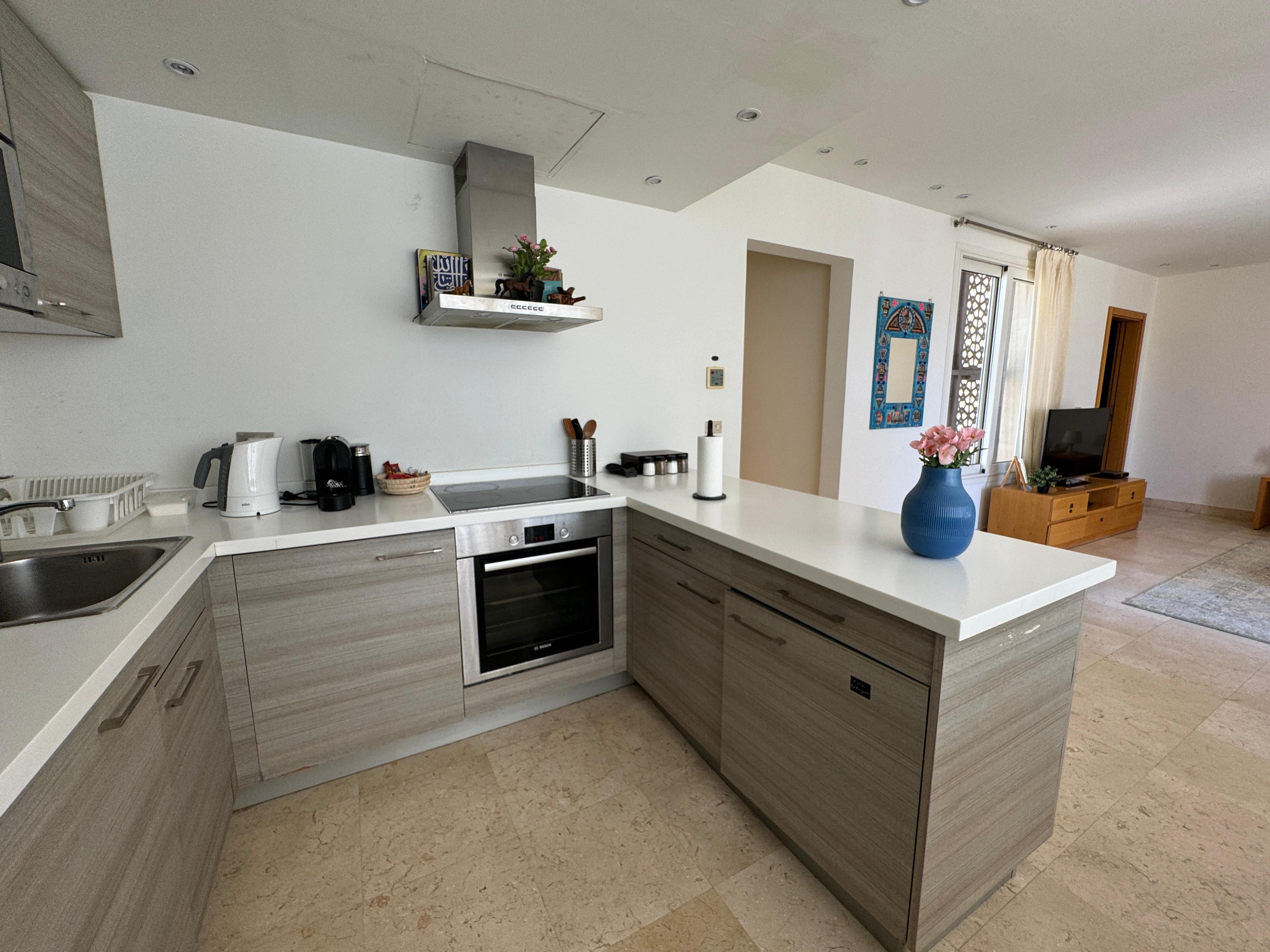 Bosch Kitchen Scarab Club El Gouna | Open Plan Living Apartment for Sale | Bosch Küche El Gouna