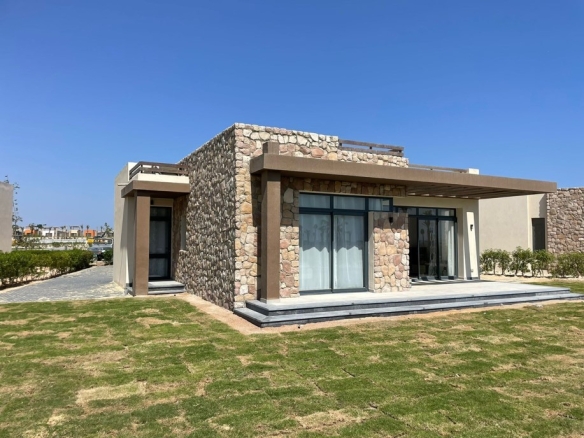 Standalone villa Mesca 1 Soma Bay sea view first row fully furnished