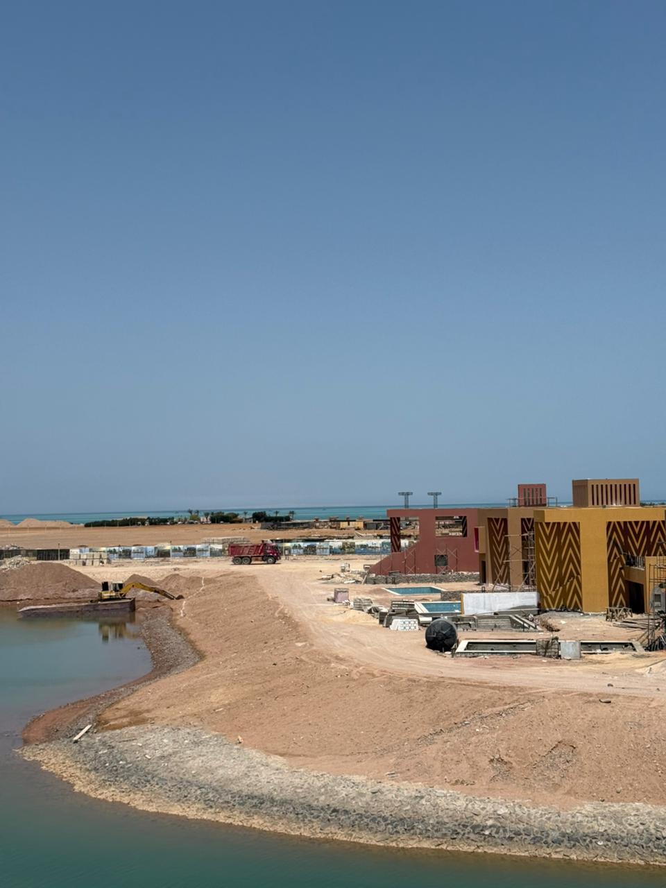 North Bay El Gouna villa exterior clear sky | North Bay El Gouna Villa Außenansicht blauer Himmel