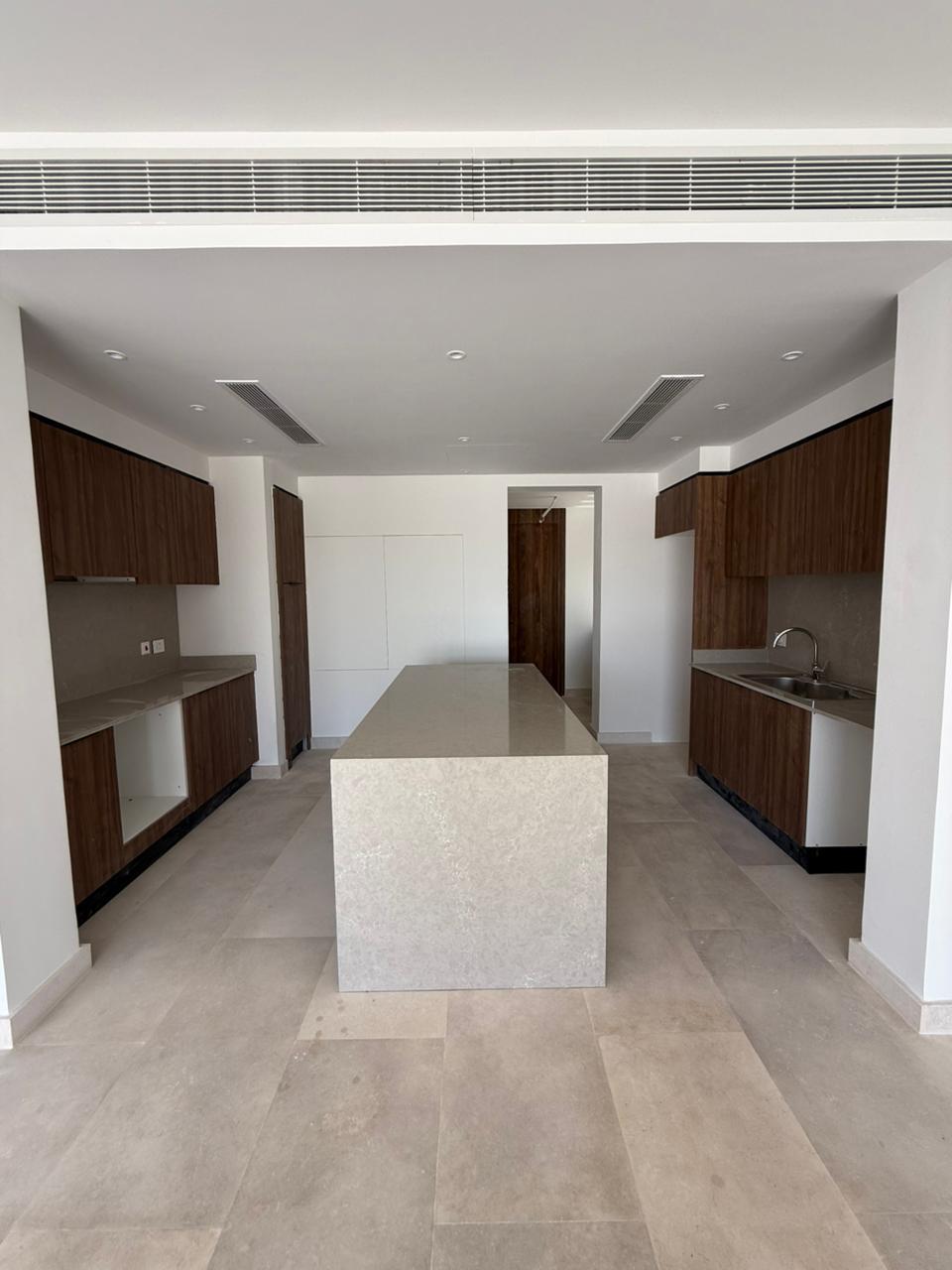 North Bay El Gouna villa interior hallway light and space | Innenflur Licht Raum North Bay El Gouna Villa