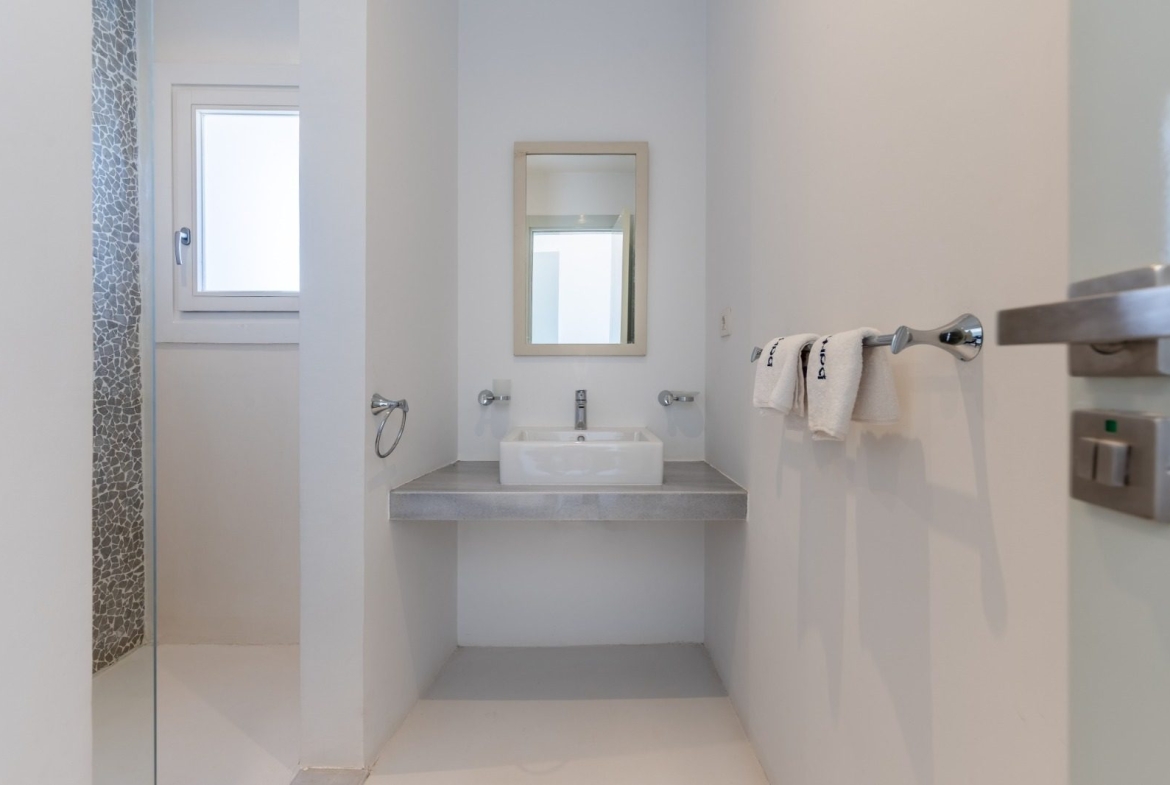 For Sale: 2 Bedroom Apartment in Swan Lake El Gouna, El Gouna | BUA 130 sqm | EGP 18,500,000